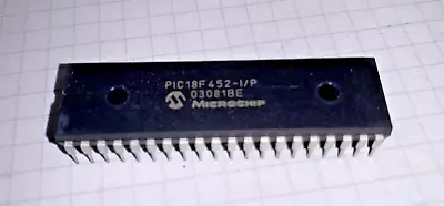 1PC Microchip PIC18F452-I/P Microcontroller -  UK Seller • £4.75