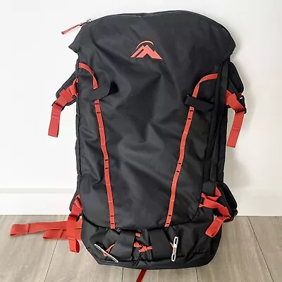 Macpac Huka 40L Ski Hiking Backpack ST Black New • $249.95