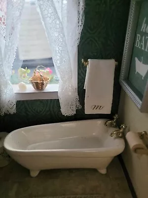 Dollhouse Bathtub  White Ceramic 1:12 Scale Miniature Bathroom Tub • $14.99