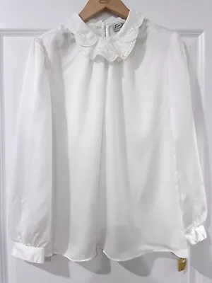 NEW Laura Scott Vintage White Embroidered Flowers Blouse Long Sleeve SIZE 10 • $16.54