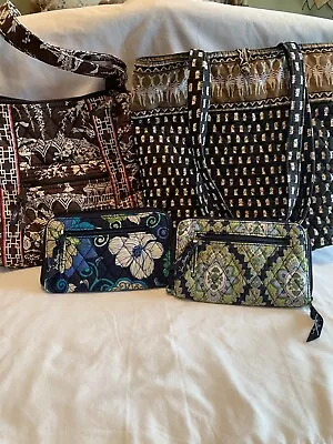 Vera Bradley Purses And Wallets • $20.50