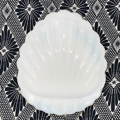 Vintage Milk Glass Scallop Sea Shell Bowl Soap Dish Trinket Jewelry Tray Beach • $14.25