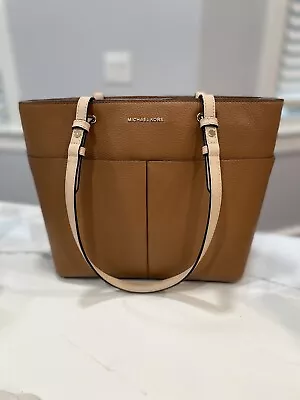 Michael Kors Purse Medium Brown Shoulder Bag • $25