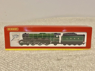 £85 • Buy HORNBY 00 GAUGE  No R845-4-6-2  Class A3 -R4472 FLYING SCOTSMAN LNER LOCO TENDER