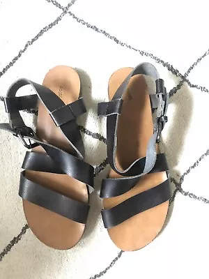 Ecote Urban Outfitters 100% Black Strap Sandals Women Sz 7 • $15