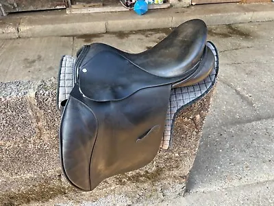 17” Falcon Black Leather Saddle • £250