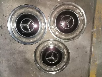 Mercedes 14 Inch Wheels Hub Caps Black  • $180