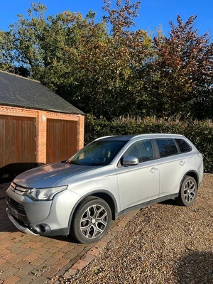 2016 Mitsubishi Outlander 2.2 DI-D GX3 4WD Manual 7 Seater Spares Repair Salvage • £3750