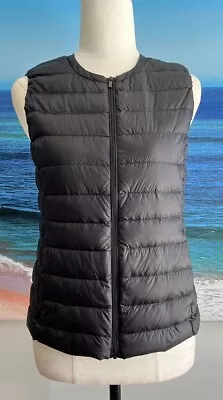 UNIQLO Black Lightweight Thin Puffer Vest Size S • $25