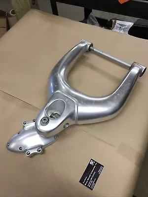 1998 BMW R1200C Lower Bridge/ Front Trailing Arm      230157 • $129