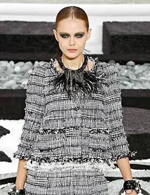 CHANEL 2011 Spring 11P Black White Check Feather Trim Boucle Tweed Jacket 40 • £1999.84