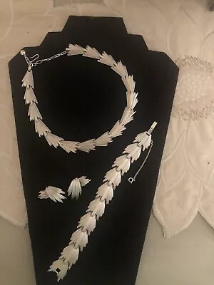 Vintage Trifari Brushed Silver Tone Necklace Bracelet   Earrings Set • $75