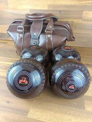 🏐🧿 Henselite Lawn Bowls Super Grip Size 5 Tractor Motif + Bag • $68.76