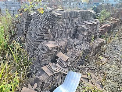 £1 • Buy Reclaimed Concrete Redland Marley Roof Tiles