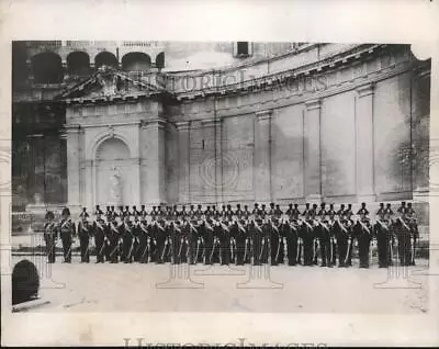 1932 Press Photo Members Of The Gendarme Corps Of Pope Pius XI • $19.99