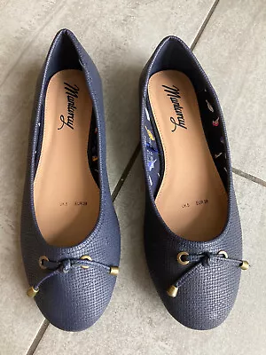 Mantaray Ladies Blue Textured Flat Slip On Shoes Size 38 / 5. Great Condition. • £12.99