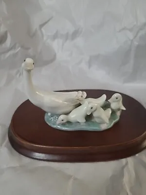 Lladro  Goose Family  Figurine Hand Made In Spain • $24.99
