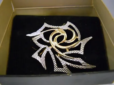 Vintage Two-Toned Sarah Coventry Brooch Pin Original Box Costume Jewelry #1169 • $22.46