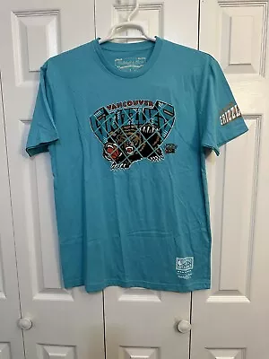 Vancouver Grizzlies Mitchell And Ness  Vintage Large Tshirt Teal Green • $28