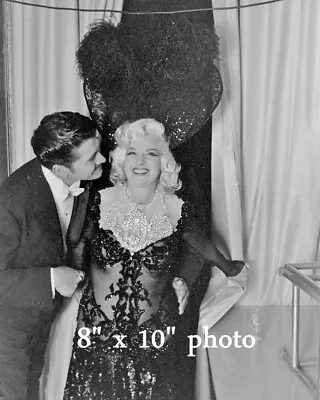MAE WEST Onstage Shot Beaming With Joy HOLLYWOOD Celebrity Photo (188) • $14.99