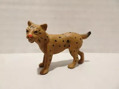 SAFARI LTD Dollhouse Miniature Bobcat Figure PVC 1.75  Diorama Animal • $6.50