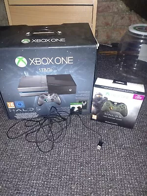 Halo 5 Xbox One Console Spartan & Master Chief Collective Controllers Rare! • £300