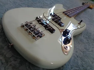 2016 Fender Offset Series Mustang PJ Short Scale Electric Bass Guitar Sonic Blue • $849.99