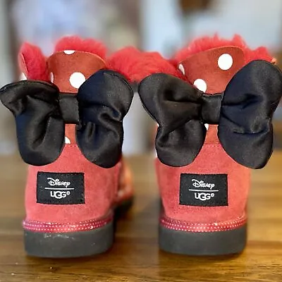 Disney UGG Minnie Mouse Sweetie Bow Boots Youth 4 (Big Kids) • $40