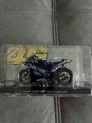Valentino Rossi Model Bikes Yamaha 2004 • £15
