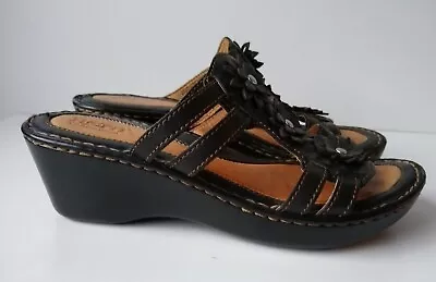 Born W31892 Black Leather Wedge Slide Sandals Shoes Floral Appliques Size 8 • $21.95