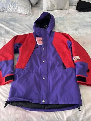 NWT Gucci X The North Face Red/Dark Blue Multicolor Size Extra Small • $349.99