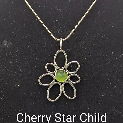 Sterling Silver Green Flourite Flower Pendant On 925 Magnolia Chain Necklace • $36.27