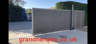 £1 • Buy AUTOMATIC ELECTRIC  SLIDING GATES-the Price Is For Making An Offer