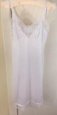 $17.99 • Buy Vintage White Nylon Lace Full Slip Lingerie Size 36 USA