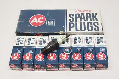 NOS Set/8 1969 1970 Chevrolet Big Block V8 Engine Spark Plugs AC R44N 5612321 • $0.99