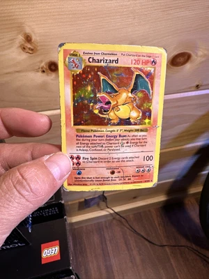 $350 • Buy Pokémon TCG Charizard Base Set 4/102 Holo Shadowless Holo Rare
