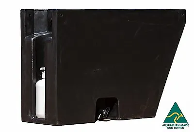 $150 • Buy 30L Mudguard Shaped Water Tank Under Ute Tray