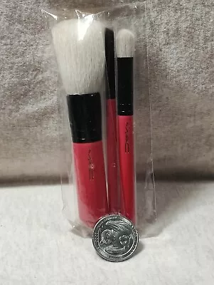 MAC Nutcracker Sweet 3 Piece TRAVEL SIZE Brush Set NWOB {FREE SHIP} • $18.99