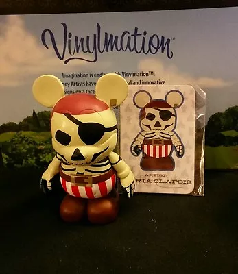 DISNEY Vinylmation 3  Park Set 5 Pirates Of The Caribbean Skeleton Helmsman Card • $3.99