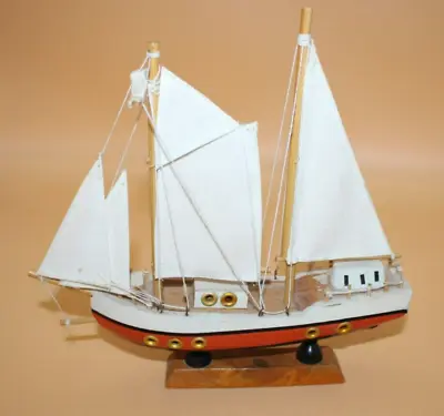 £4.99 • Buy Vintage Wooden Yacht. Beautiful Example  10 X 9 X 2 Inch Rigging Needs Attention