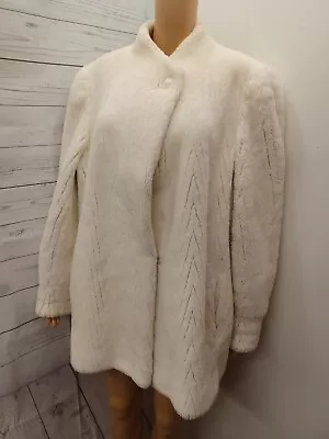 Vintage Womans Ivory Cream Faux Fur Coat Sz M  • $35.99