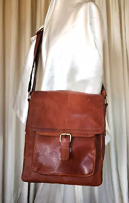 ASHWOOD LEATHER Tan Satchel Messenger Bag Medium Unisex • £38.95