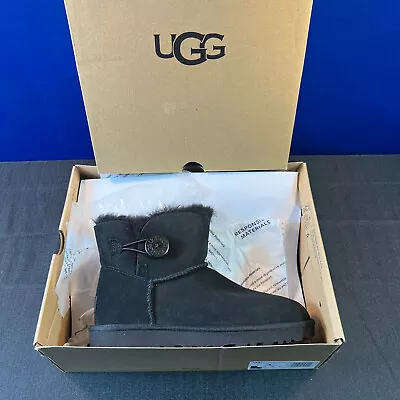 UGG Women's Mini Bailey Button II Sheepskin Fur Winter Ankle Boots Black Size 6 • $105