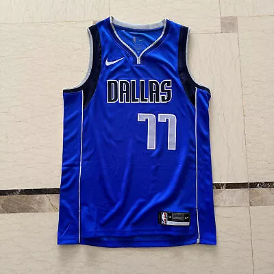 Luka Doncic #77 Dallas Mavericks Blue Jersey Size L • $38