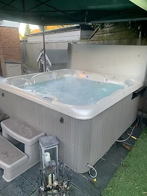 HotSprings Hot Tub - Relay Model - 6 Person - Can Be Seen Running  • £3000