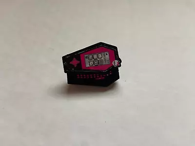 Monster High Dawn Of The Dance DRACULAURA ICoffin Cellphone Accessory • $16.99