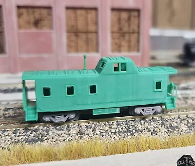 N Scale Burlington Northern Caboose • $39.99