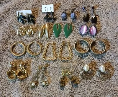 Vintage To Present Gold Tone Silver Tone Pierced Earring Lot Of 15 Lot 231 • $9.99