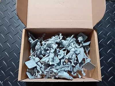 Assortment Of Warhammer Dungeons And Dragons Miniatures 20 Minis CHEAP PRICE!  • £7.50