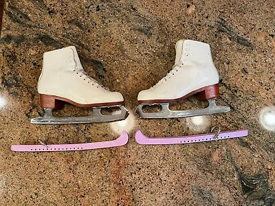 Vintage Jackson Women's Girls Ice Skates Size 6-1/2 Mark V  • $69.95